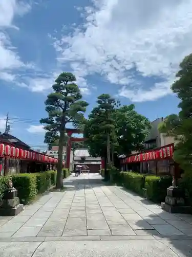 笠間稲荷神社の{uncategorized: "未分類", other: "その他", undefined: "問題あり", building: "その他建物", grave: "お墓", sacred_gate: "鳥居", guardian: "狛犬", statue: "像", buddha: "仏像", history: "歴史", nature: "自然", garden: "庭園", animal: "動物", pagoda: "塔", temizu: "手水舎", mountain_gate: "山門・神門", sanctuary: "本殿・本堂", subordinate: "末社・摂社", art: "芸術", scenery: "景色", jizo: "地蔵", ema: "絵馬", goshuin: "御朱印", omikuji: "おみくじ", items: "授与品その他", amulet: "お守り", goshuincho: "御朱印帳", eats: "食事", festival: "お祭り", votive_dance: "神楽", shichigosan: "七五三参", wedding: "結婚式", experience: "体験その他", initially: "初詣", around: "周辺", anti_infection: "感染症対策"}