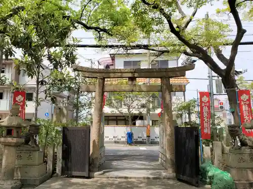 難波八幡神社の鳥居