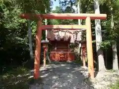 敢國神社の末社