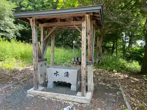 知来八幡宮の手水