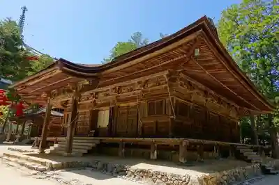 壇上伽藍の本殿・本堂