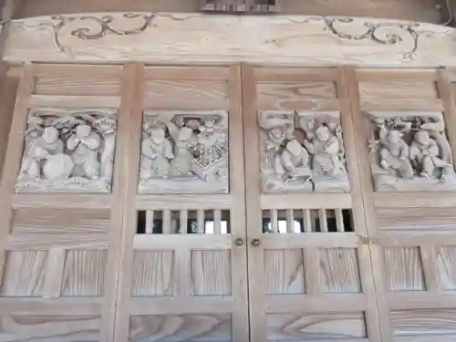 諏訪神社の本殿・本堂