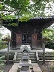 宝戒寺の本殿