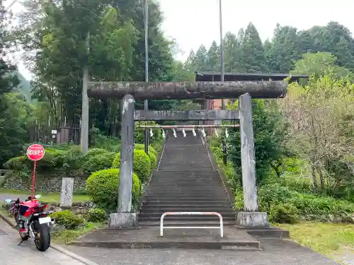 青渭神社里宮の鳥居