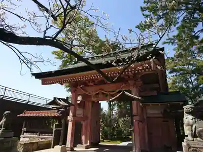 小松天満宮の山門・神門