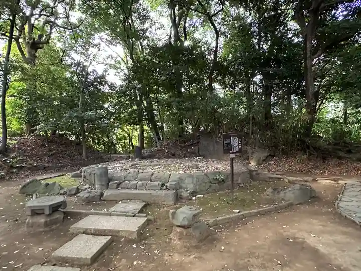 錦春稲荷大明神(東京都)