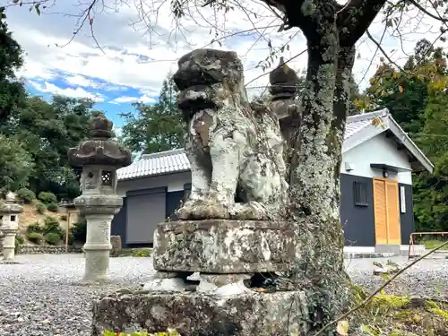 丸山神社の狛犬