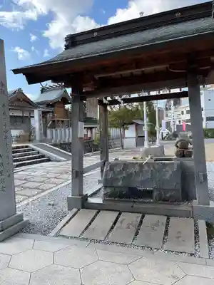 岩国白蛇神社の手水舎