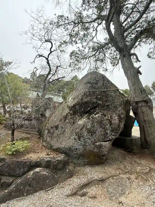 野見神社の{uncategorized: "未分類", other: "その他", undefined: "問題あり", building: "その他建物", grave: "お墓", sacred_gate: "鳥居", guardian: "狛犬", statue: "像", buddha: "仏像", history: "歴史", nature: "自然", garden: "庭園", animal: "動物", pagoda: "塔", temizu: "手水舎", mountain_gate: "山門・神門", sanctuary: "本殿・本堂", subordinate: "末社・摂社", art: "芸術", scenery: "景色", jizo: "地蔵", ema: "絵馬", goshuin: "御朱印", omikuji: "おみくじ", items: "授与品その他", amulet: "お守り", goshuincho: "御朱印帳", eats: "食事", festival: "お祭り", votive_dance: "神楽", shichigosan: "七五三参", wedding: "結婚式", experience: "体験その他", initially: "初詣", around: "周辺", anti_infection: "感染症対策"}