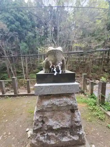 姥宮神社の狛犬