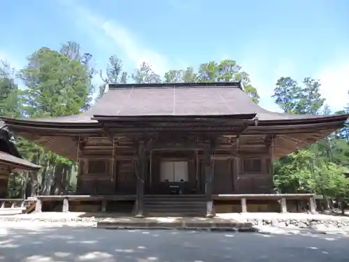 高野山金剛峯寺奥の院の本殿・本堂