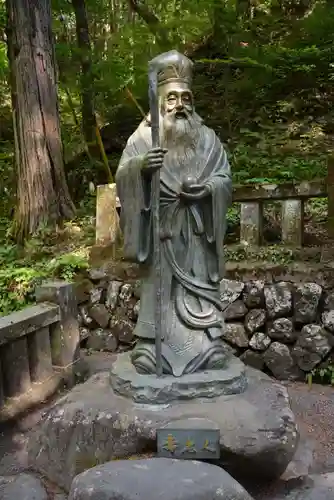 榛名神社の像