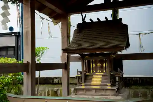 御釜神社の末社・摂社