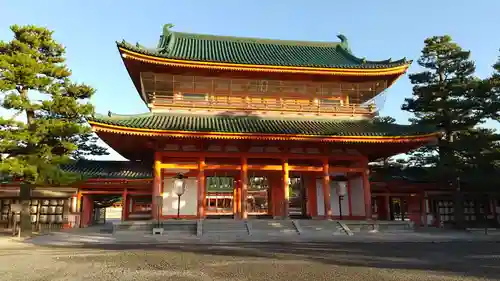 平安神宮の山門・神門