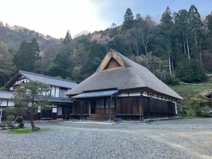 西徳寺の本殿・本堂