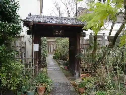 薬師寺　南蔵院 の山門