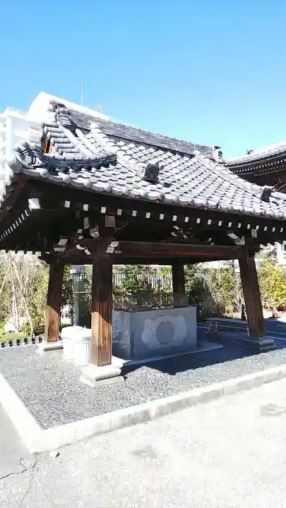 東本願寺の手水舎