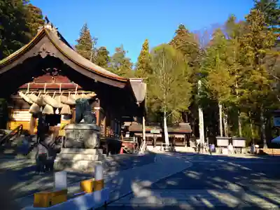 諏訪大社下社秋宮の本殿・本堂