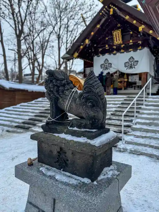 札幌諏訪神社の狛犬