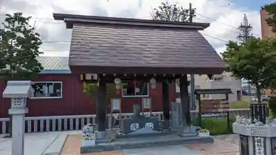 新川皇大神社の手水舎