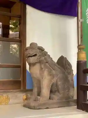 諏訪神社の{uncategorized: "未分類", other: "その他", undefined: "問題あり", building: "その他建物", grave: "お墓", sacred_gate: "鳥居", guardian: "狛犬", statue: "像", buddha: "仏像", history: "歴史", nature: "自然", garden: "庭園", animal: "動物", pagoda: "塔", temizu: "手水舎", mountain_gate: "山門・神門", sanctuary: "本殿・本堂", subordinate: "末社・摂社", art: "芸術", scenery: "景色", jizo: "地蔵", ema: "絵馬", goshuin: "御朱印", omikuji: "おみくじ", items: "授与品その他", amulet: "お守り", goshuincho: "御朱印帳", eats: "食事", festival: "お祭り", votive_dance: "神楽", shichigosan: "七五三参", wedding: "結婚式", experience: "体験その他", initially: "初詣", around: "周辺", anti_infection: "感染症対策"}