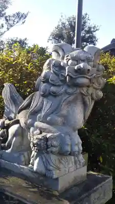 米本神社の狛犬