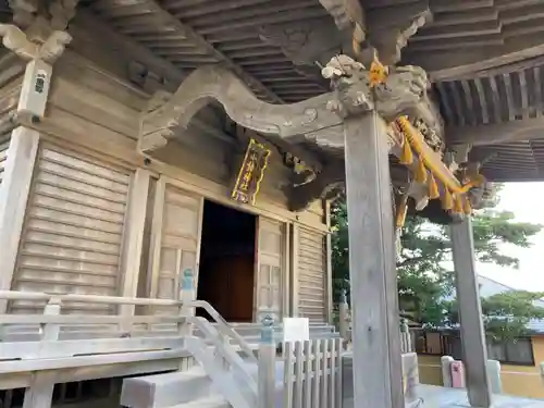 小動神社の本殿・本堂