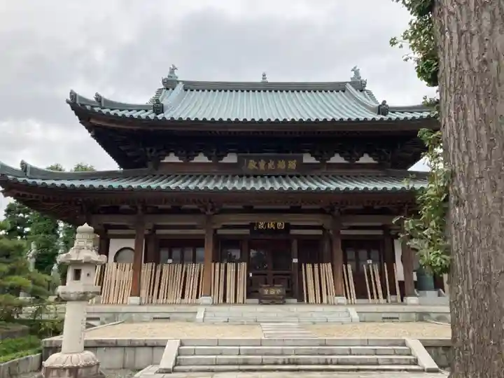 円成院の本殿・本堂