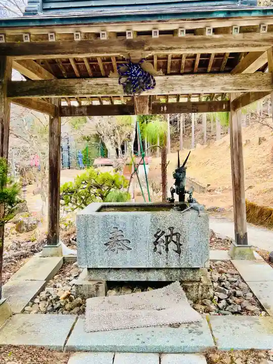 金剛山瑞峯寺(金剛不動尊) の{uncategorized: "未分類", other: "その他", undefined: "問題あり", building: "その他建物", grave: "お墓", sacred_gate: "鳥居", guardian: "狛犬", statue: "像", buddha: "仏像", history: "歴史", nature: "自然", garden: "庭園", animal: "動物", pagoda: "塔", temizu: "手水舎", mountain_gate: "山門・神門", sanctuary: "本殿・本堂", subordinate: "末社・摂社", art: "芸術", scenery: "景色", jizo: "地蔵", ema: "絵馬", goshuin: "御朱印", omikuji: "おみくじ", items: "授与品その他", amulet: "お守り", goshuincho: "御朱印帳", eats: "食事", festival: "お祭り", votive_dance: "神楽", shichigosan: "七五三参", wedding: "結婚式", experience: "体験その他", initially: "初詣", around: "周辺", anti_infection: "感染症対策"}