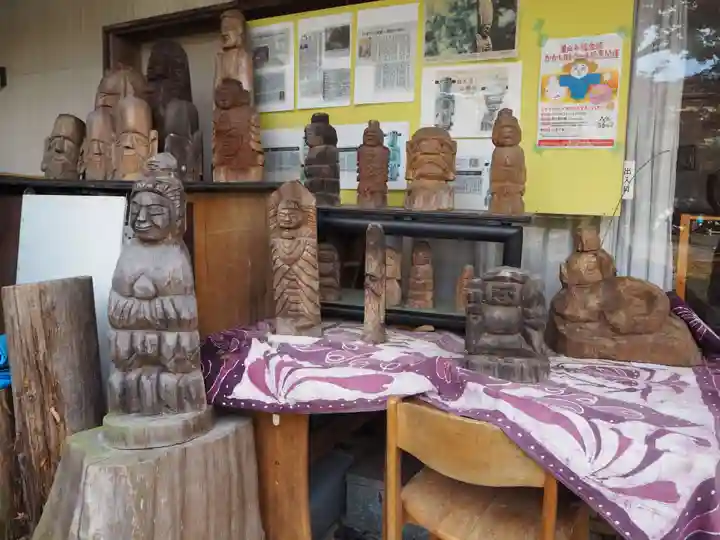 桃太郎神社(栗栖)の仏像