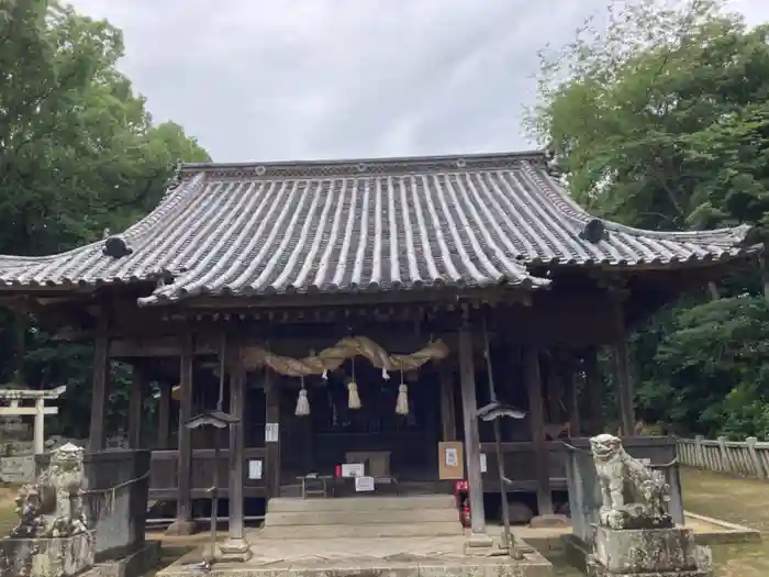 伊豫岡八幡神社の本殿