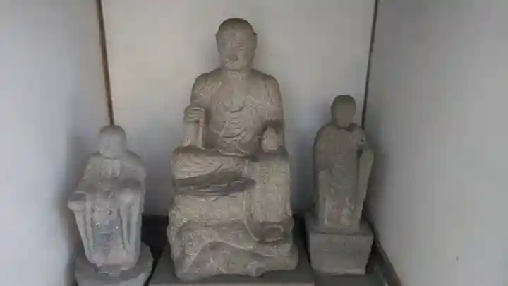 自性寺(大雅堂)の仏像