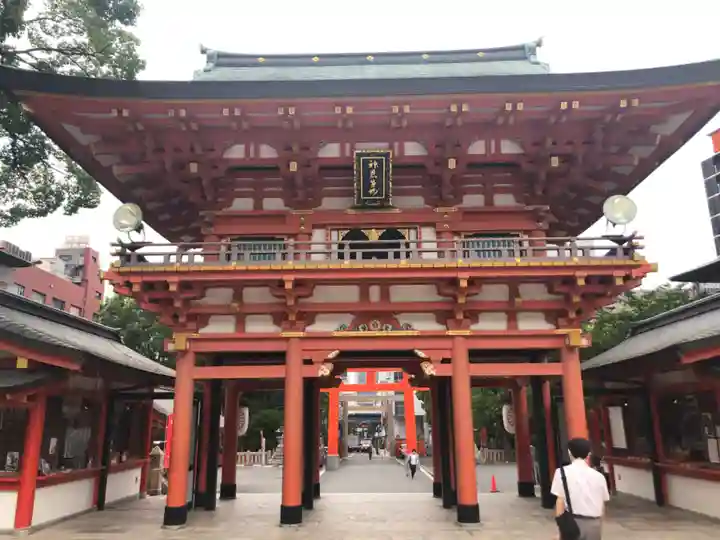 生田神社の山門・神門