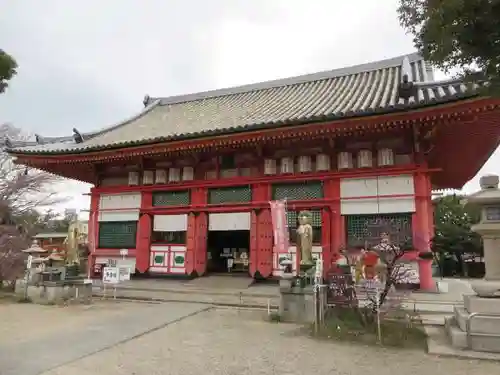 愛染堂勝鬘院の本殿・本堂