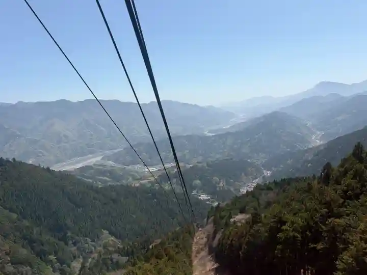 身延山奥之院思親閣の{uncategorized: "未分類", other: "その他", undefined: "問題あり", building: "その他建物", grave: "お墓", sacred_gate: "鳥居", guardian: "狛犬", statue: "像", buddha: "仏像", history: "歴史", nature: "自然", garden: "庭園", animal: "動物", pagoda: "塔", temizu: "手水舎", mountain_gate: "山門・神門", sanctuary: "本殿・本堂", subordinate: "末社・摂社", art: "芸術", scenery: "景色", jizo: "地蔵", ema: "絵馬", goshuin: "御朱印", omikuji: "おみくじ", items: "授与品その他", amulet: "お守り", goshuincho: "御朱印帳", eats: "食事", festival: "お祭り", votive_dance: "神楽", shichigosan: "七五三参", wedding: "結婚式", experience: "体験その他", initially: "初詣", around: "周辺", anti_infection: "感染症対策"}