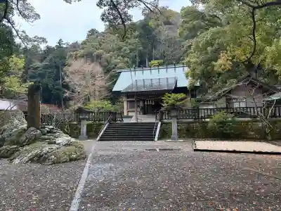 安房神社の{uncategorized: "未分類", other: "その他", undefined: "問題あり", building: "その他建物", grave: "お墓", sacred_gate: "鳥居", guardian: "狛犬", statue: "像", buddha: "仏像", history: "歴史", nature: "自然", garden: "庭園", animal: "動物", pagoda: "塔", temizu: "手水舎", mountain_gate: "山門・神門", sanctuary: "本殿・本堂", subordinate: "末社・摂社", art: "芸術", scenery: "景色", jizo: "地蔵", ema: "絵馬", goshuin: "御朱印", omikuji: "おみくじ", items: "授与品その他", amulet: "お守り", goshuincho: "御朱印帳", eats: "食事", festival: "お祭り", votive_dance: "神楽", shichigosan: "七五三参", wedding: "結婚式", experience: "体験その他", initially: "初詣", around: "周辺", anti_infection: "感染症対策"}