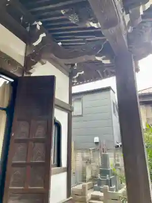 本寿寺の{uncategorized: "未分類", other: "その他", undefined: "問題あり", building: "その他建物", grave: "お墓", sacred_gate: "鳥居", guardian: "狛犬", statue: "像", buddha: "仏像", history: "歴史", nature: "自然", garden: "庭園", animal: "動物", pagoda: "塔", temizu: "手水舎", mountain_gate: "山門・神門", sanctuary: "本殿・本堂", subordinate: "末社・摂社", art: "芸術", scenery: "景色", jizo: "地蔵", ema: "絵馬", goshuin: "御朱印", omikuji: "おみくじ", items: "授与品その他", amulet: "お守り", goshuincho: "御朱印帳", eats: "食事", festival: "お祭り", votive_dance: "神楽", shichigosan: "七五三参", wedding: "結婚式", experience: "体験その他", initially: "初詣", around: "周辺", anti_infection: "感染症対策"}