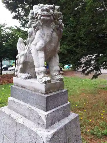 平岸神社の狛犬