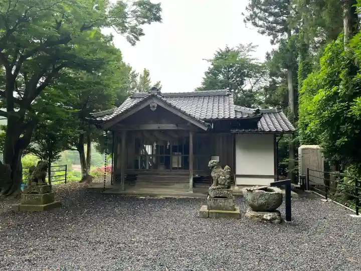 韓竈神社遥拝社の{uncategorized: "未分類", other: "その他", undefined: "問題あり", building: "その他建物", grave: "お墓", sacred_gate: "鳥居", guardian: "狛犬", statue: "像", buddha: "仏像", history: "歴史", nature: "自然", garden: "庭園", animal: "動物", pagoda: "塔", temizu: "手水舎", mountain_gate: "山門・神門", sanctuary: "本殿・本堂", subordinate: "末社・摂社", art: "芸術", scenery: "景色", jizo: "地蔵", ema: "絵馬", goshuin: "御朱印", omikuji: "おみくじ", items: "授与品その他", amulet: "お守り", goshuincho: "御朱印帳", eats: "食事", festival: "お祭り", votive_dance: "神楽", shichigosan: "七五三参", wedding: "結婚式", experience: "体験その他", initially: "初詣", around: "周辺", anti_infection: "感染症対策"}