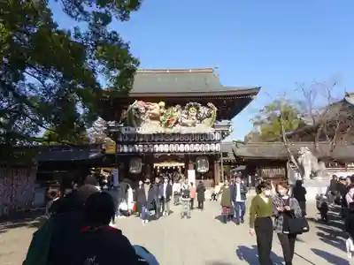 寒川神社の山門・神門
