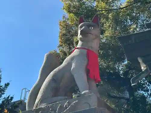 京濱伏見稲荷神社の{uncategorized: "未分類", other: "その他", undefined: "問題あり", building: "その他建物", grave: "お墓", sacred_gate: "鳥居", guardian: "狛犬", statue: "像", buddha: "仏像", history: "歴史", nature: "自然", garden: "庭園", animal: "動物", pagoda: "塔", temizu: "手水舎", mountain_gate: "山門・神門", sanctuary: "本殿・本堂", subordinate: "末社・摂社", art: "芸術", scenery: "景色", jizo: "地蔵", ema: "絵馬", goshuin: "御朱印", omikuji: "おみくじ", items: "授与品その他", amulet: "お守り", goshuincho: "御朱印帳", eats: "食事", festival: "お祭り", votive_dance: "神楽", shichigosan: "七五三参", wedding: "結婚式", experience: "体験その他", initially: "初詣", around: "周辺", anti_infection: "感染症対策"}