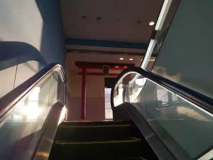 アクアシティお台場神社の鳥居