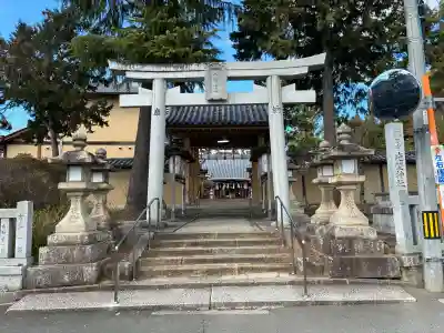 片埜神社の{uncategorized: "未分類", other: "その他", undefined: "問題あり", building: "その他建物", grave: "お墓", sacred_gate: "鳥居", guardian: "狛犬", statue: "像", buddha: "仏像", history: "歴史", nature: "自然", garden: "庭園", animal: "動物", pagoda: "塔", temizu: "手水舎", mountain_gate: "山門・神門", sanctuary: "本殿・本堂", subordinate: "末社・摂社", art: "芸術", scenery: "景色", jizo: "地蔵", ema: "絵馬", goshuin: "御朱印", omikuji: "おみくじ", items: "授与品その他", amulet: "お守り", goshuincho: "御朱印帳", eats: "食事", festival: "お祭り", votive_dance: "神楽", shichigosan: "七五三参", wedding: "結婚式", experience: "体験その他", initially: "初詣", around: "周辺", anti_infection: "感染症対策"}