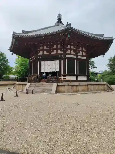 興福寺 北円堂の{uncategorized: "未分類", other: "その他", undefined: "問題あり", building: "その他建物", grave: "お墓", sacred_gate: "鳥居", guardian: "狛犬", statue: "像", buddha: "仏像", history: "歴史", nature: "自然", garden: "庭園", animal: "動物", pagoda: "塔", temizu: "手水舎", mountain_gate: "山門・神門", sanctuary: "本殿・本堂", subordinate: "末社・摂社", art: "芸術", scenery: "景色", jizo: "地蔵", ema: "絵馬", goshuin: "御朱印", omikuji: "おみくじ", items: "授与品その他", amulet: "お守り", goshuincho: "御朱印帳", eats: "食事", festival: "お祭り", votive_dance: "神楽", shichigosan: "七五三参", wedding: "結婚式", experience: "体験その他", initially: "初詣", around: "周辺", anti_infection: "感染症対策"}