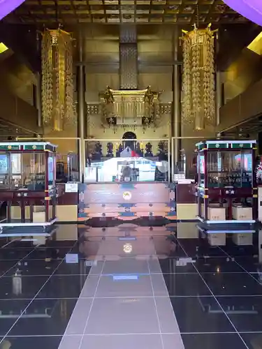 成田山横浜別院延命院の本殿・本堂