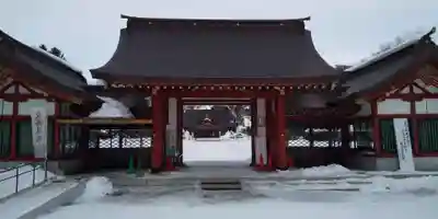 北海道護國神社の山門・神門