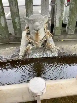羊神社の手水舎