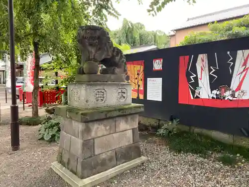 鴻神社の狛犬