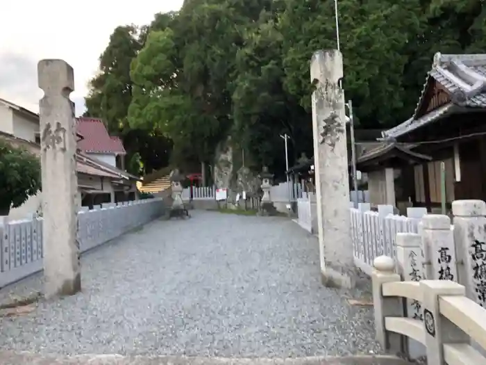 高岳神社の建物その他