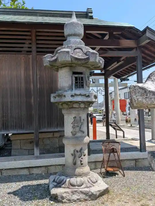 豊国神社の{uncategorized: "未分類", other: "その他", undefined: "問題あり", building: "その他建物", grave: "お墓", sacred_gate: "鳥居", guardian: "狛犬", statue: "像", buddha: "仏像", history: "歴史", nature: "自然", garden: "庭園", animal: "動物", pagoda: "塔", temizu: "手水舎", mountain_gate: "山門・神門", sanctuary: "本殿・本堂", subordinate: "末社・摂社", art: "芸術", scenery: "景色", jizo: "地蔵", ema: "絵馬", goshuin: "御朱印", omikuji: "おみくじ", items: "授与品その他", amulet: "お守り", goshuincho: "御朱印帳", eats: "食事", festival: "お祭り", votive_dance: "神楽", shichigosan: "七五三参", wedding: "結婚式", experience: "体験その他", initially: "初詣", around: "周辺", anti_infection: "感染症対策"}